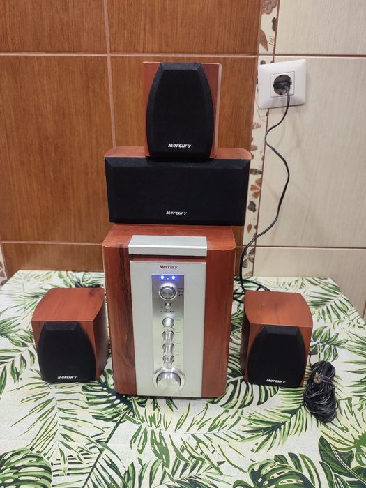 Linie Audio boxe calculator Mercury si Buntz