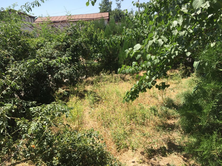 Продаётся участок 5,2 сотки с огромными огородами!