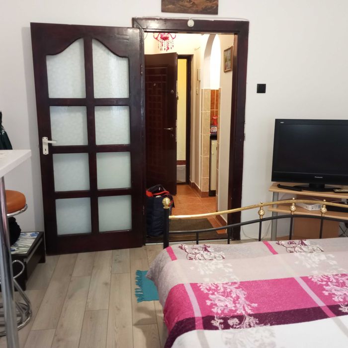 Garsoniera regim hotelier, 2 km Spital Judetean