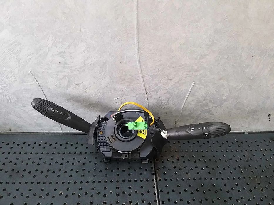 Bloc manete semnalizare stergator parbriz spirala volan fiat punto 188 735381039