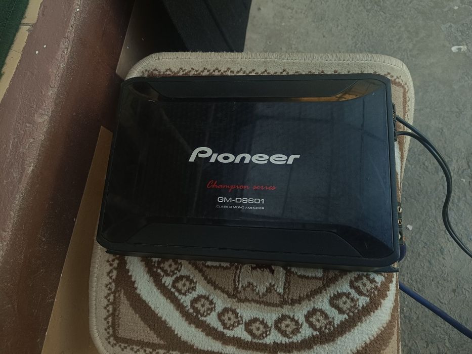 Pioneer usilitel + kuchli sab, tayyor set

“Zo‘r bass!