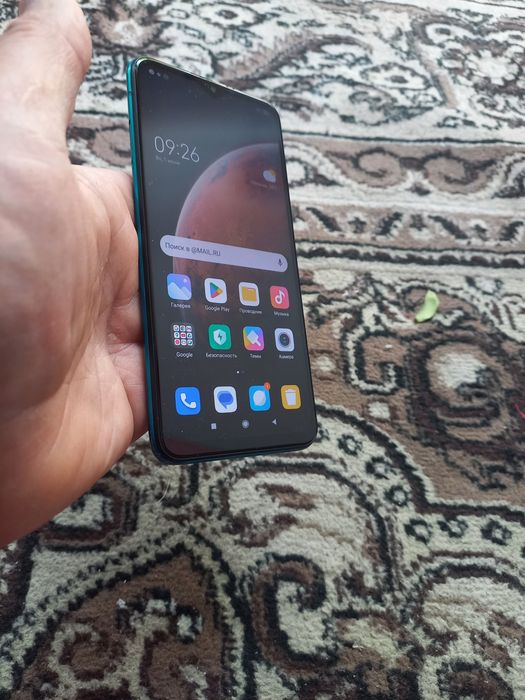 Redmi 9 ideal holati tiniq 32GB hotirasi 2 sim kartasi imeyka bo'gan .