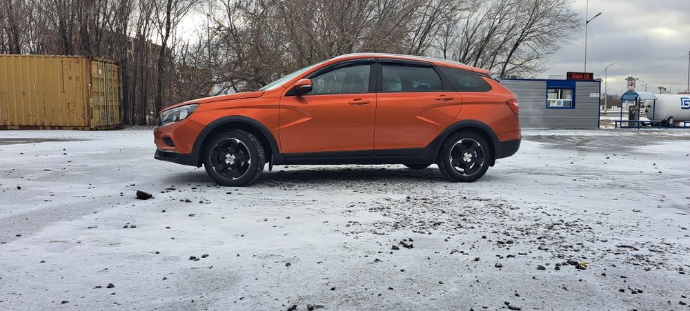 Продаётся веста св кросс