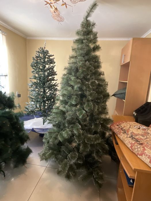 Продам ёлки новогодние