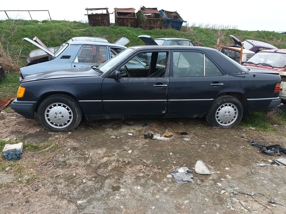 Dezmembrari  Mercedes-Benz W124  1993  > 1995 260E Benzina
