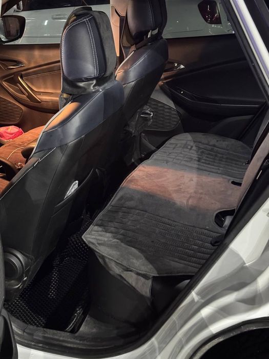 Tracker Трекер 2 Продою своего белого медвежонка