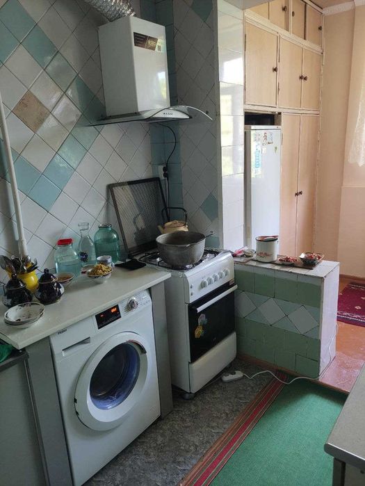 Срочно! 5-комнатная квартира 100м², Мирзо-Улугбек, рядом Эко базар(МА)