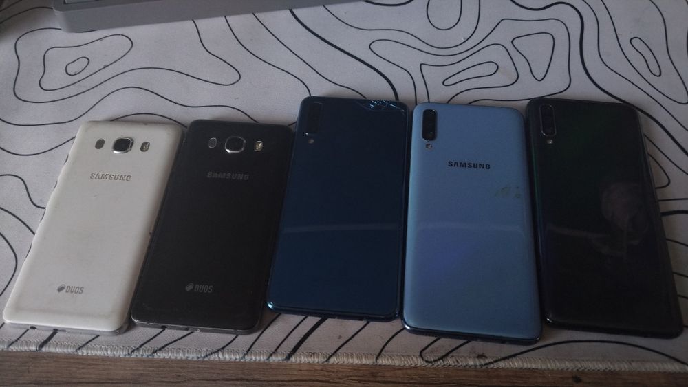 Продам телефоны Samsung j5,a7,a70