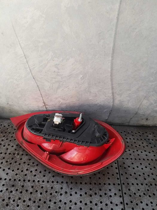 Stop tripla lampa stanga toyota aygo b1