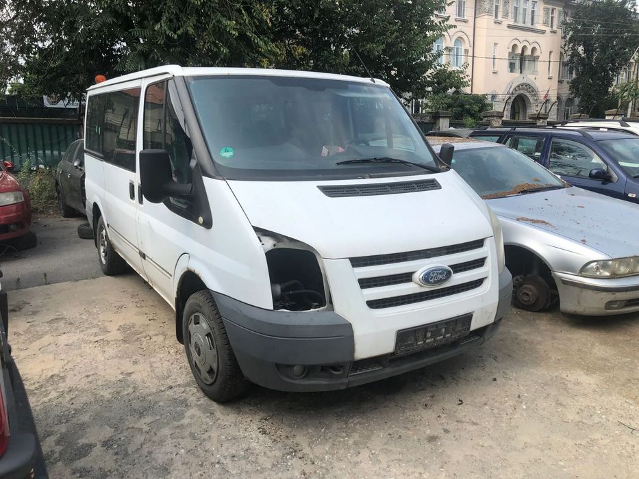 Dezmembrez Ford Transit alb 2009 alb