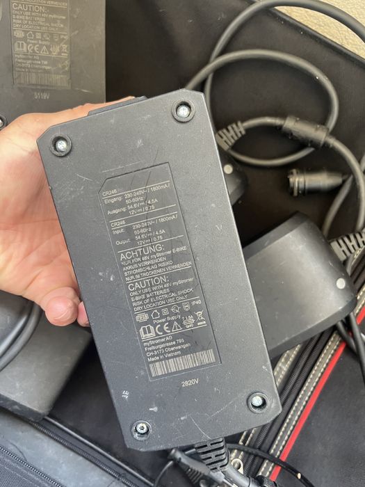 Incarcator bicicleta electrica 54.6Volti-4,5 ah