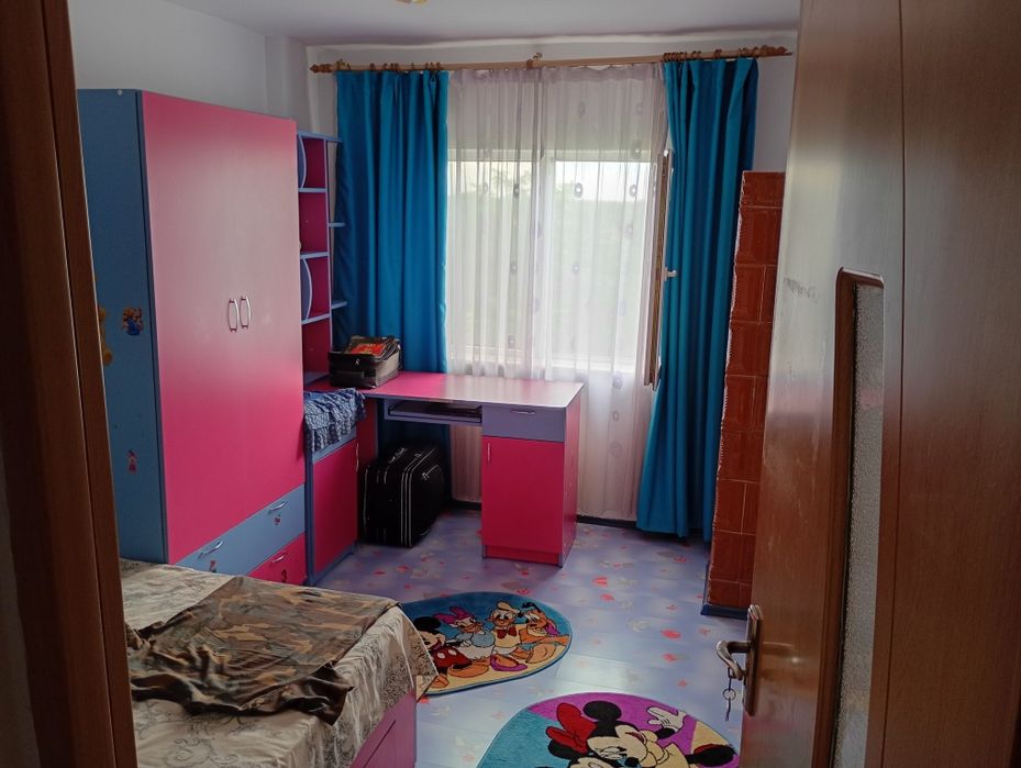 Vând apartament doua camere decomandat