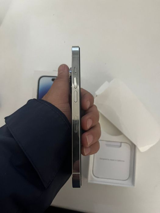 продам айфон 14 про