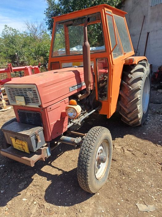 Vând tractor U445