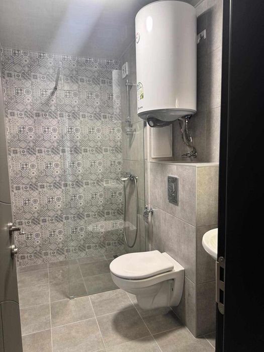 Дава се под наем Двустаен апартамент в Варна, Цветен квартал - 60 кв.м за 450 € - Снимка #6