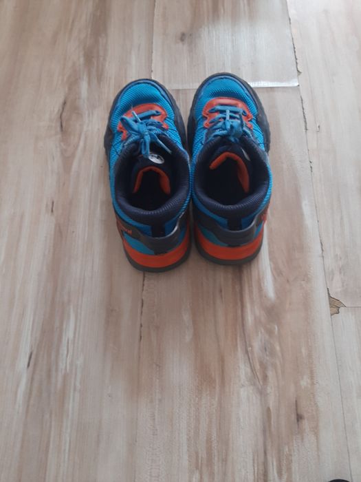 Adidasi copii marimea 33