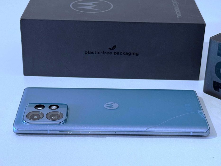Бартер! Motorola Edge 40 Pro 12GB Lunar Blue (Син) 125W Зарядно!