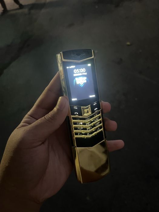Vertu telefoni sotiladi xolati idial qirilga chizilgan joyi yoq