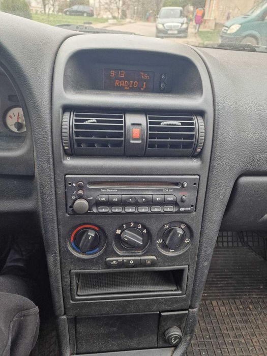 Opel Astra G 1.6 Ecotec 16V (101 кс) /Хечбек 1998