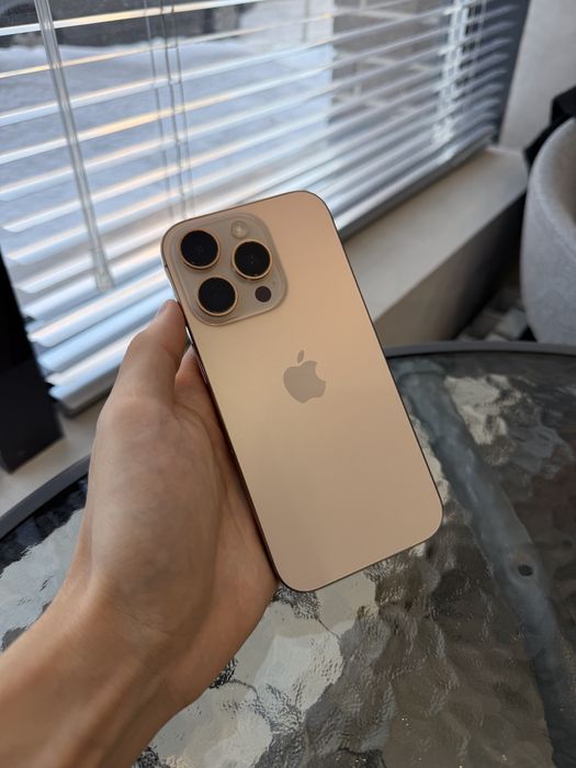 Продам Iphone 16 pro, 1TB