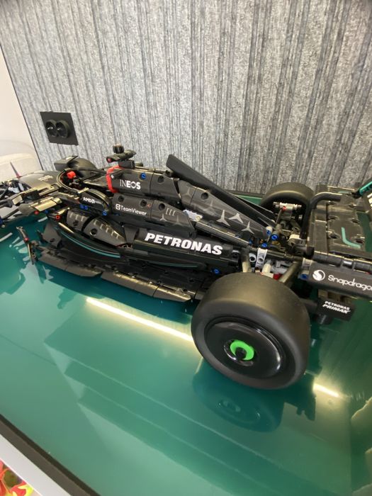 LEGO Technic Mercedes-AMG F1 W14 E Performance 42171 — оригинал