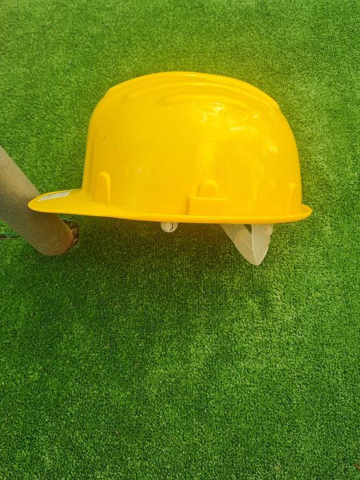 Строителни каски 4 броя