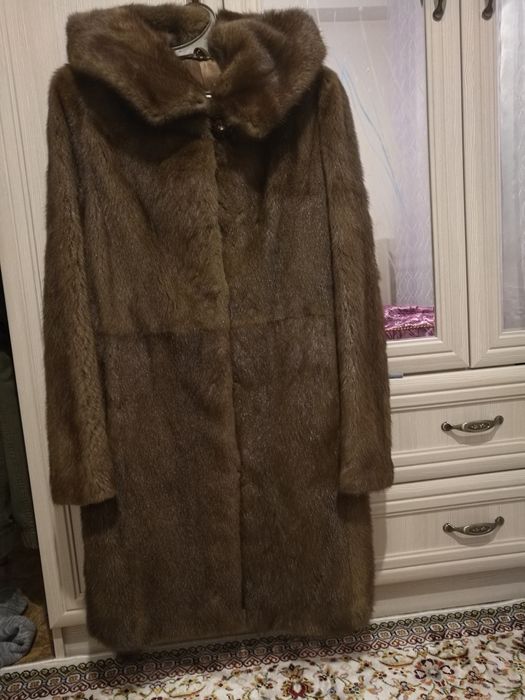 Продам шубу норковую