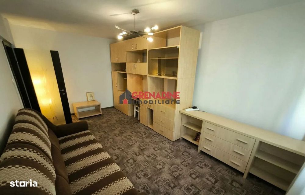 Apartament 2 Camere Decomandat - Parcare Proprie - Zona Racadau