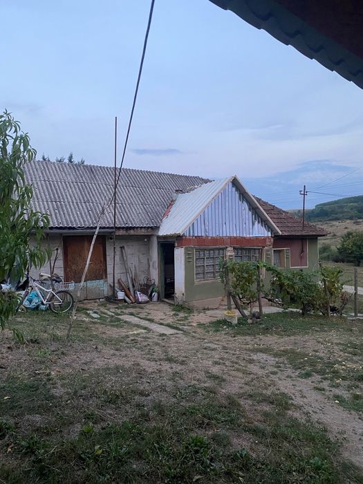 Vand casa in Uileacu de Munte 12 km de Oradea