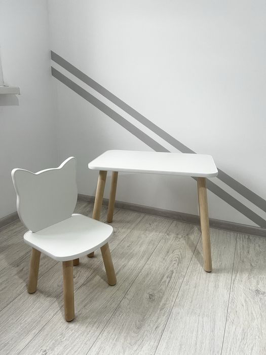 Детский клмплект стол и стул