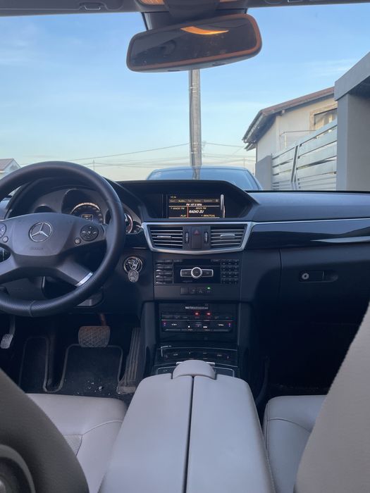 Mercedes E-Class w212 din 2011 avantgarde cu distronic plus