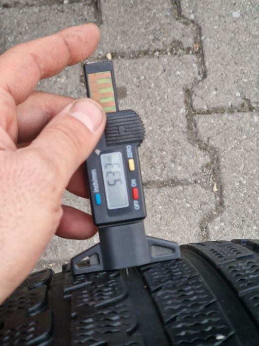 235 50 18 kumho    .