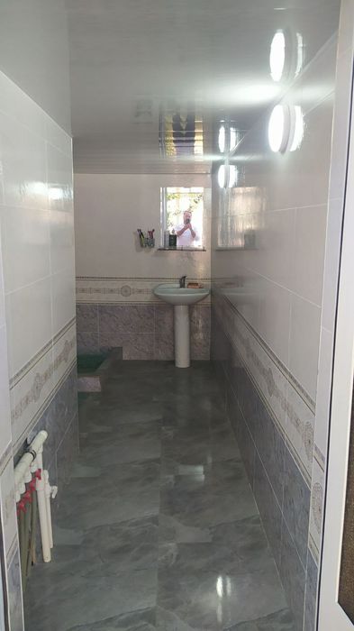 Uy sotiladi do'mbirabodda