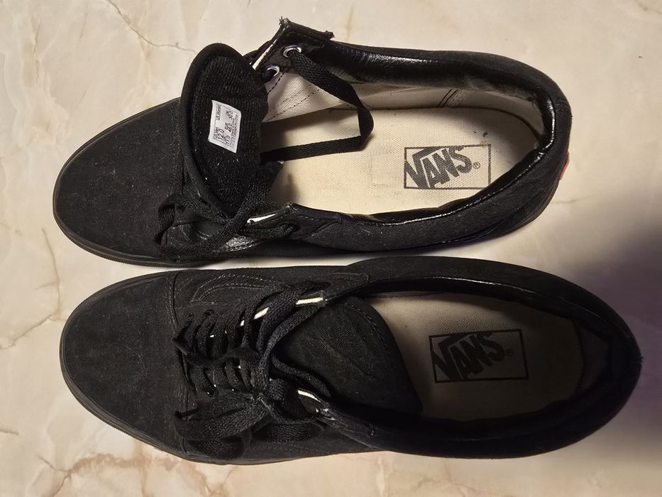 Tenesi vans aproape noi nr. 46