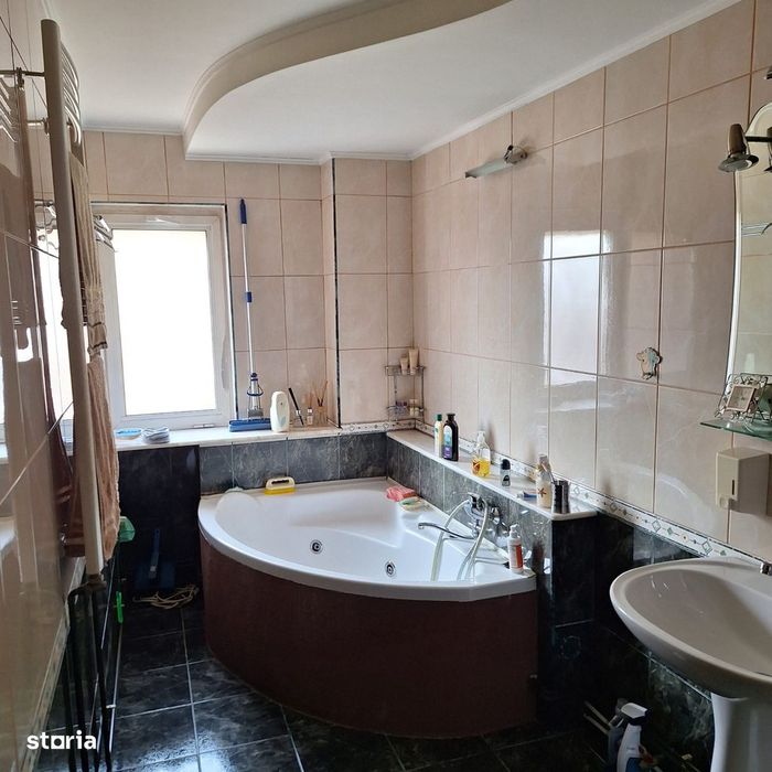 Apartament 4 camere 95mp et 3 Gavana3 renovat Rate Proprietar