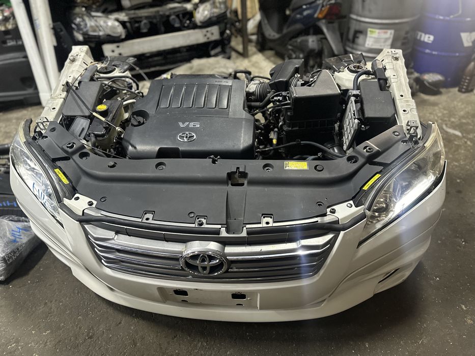 Передние фары Toyota Rav-4 рестайлинг