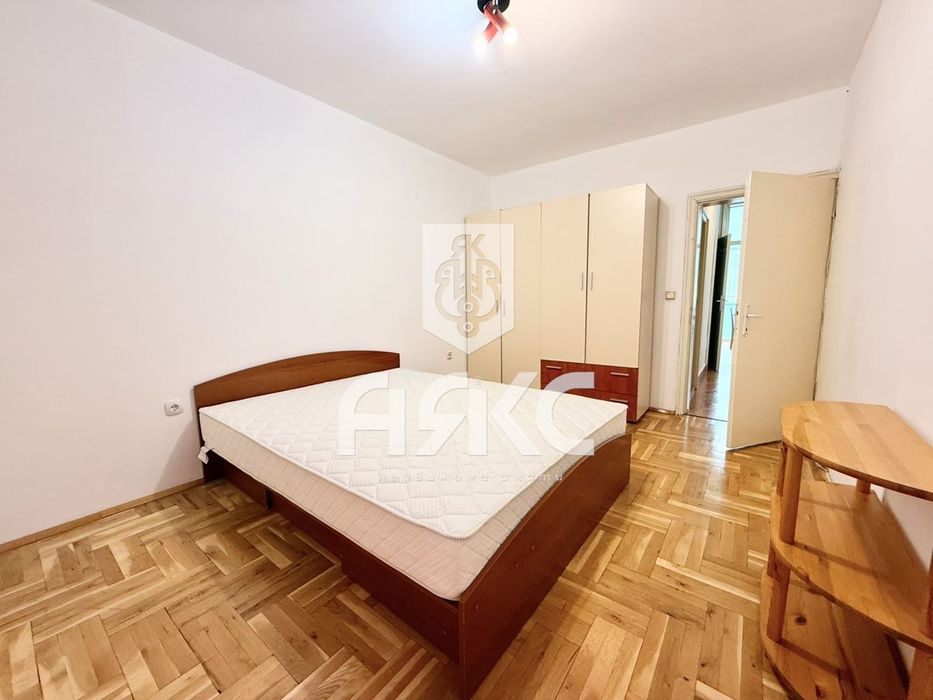 Дава се под наем Тристаен апартамент в София, Връбница 2 - 75 кв.м за 510 € - Снимка #2