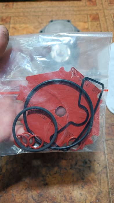 Части за АГУ - газов инжекцион (рециклирани)!