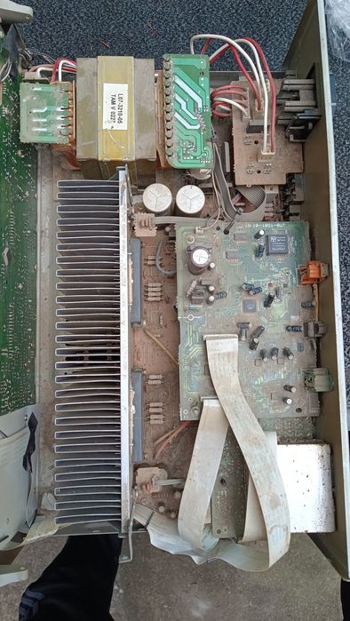 Усилвател KENWOOD