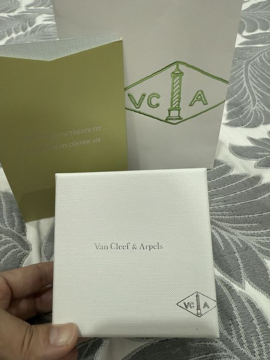 Бриллиантовые серьги ванклиф