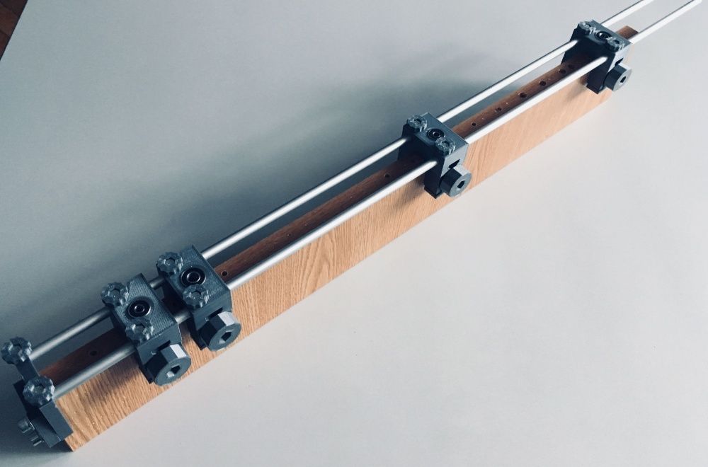 Sablon mobila plastic gri tip sina culisabila ericsoane si cepi lemn