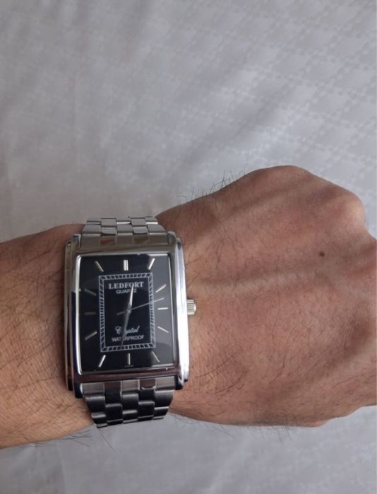 Часы отдам за 15 без торга