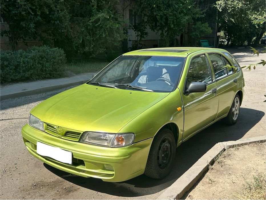 Nissan Almera N15