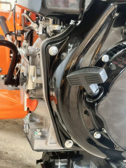 Mini traktor parniklar uchun