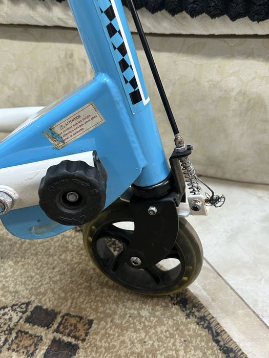 Trotineta cu 3 roti pentru copii si adulti