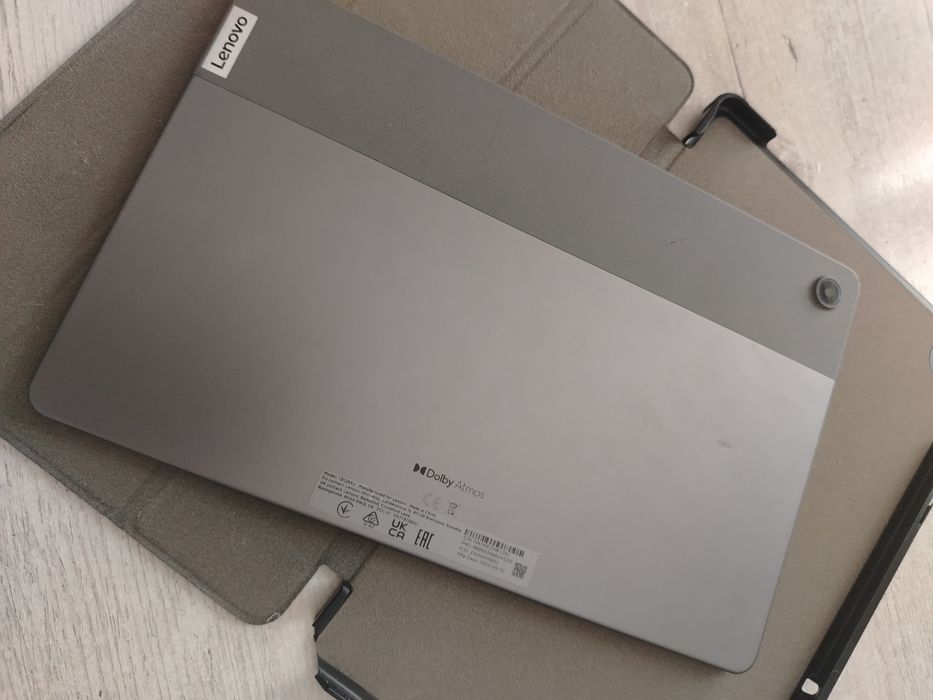 Продам Планшет Lenovo Tab m10 plus