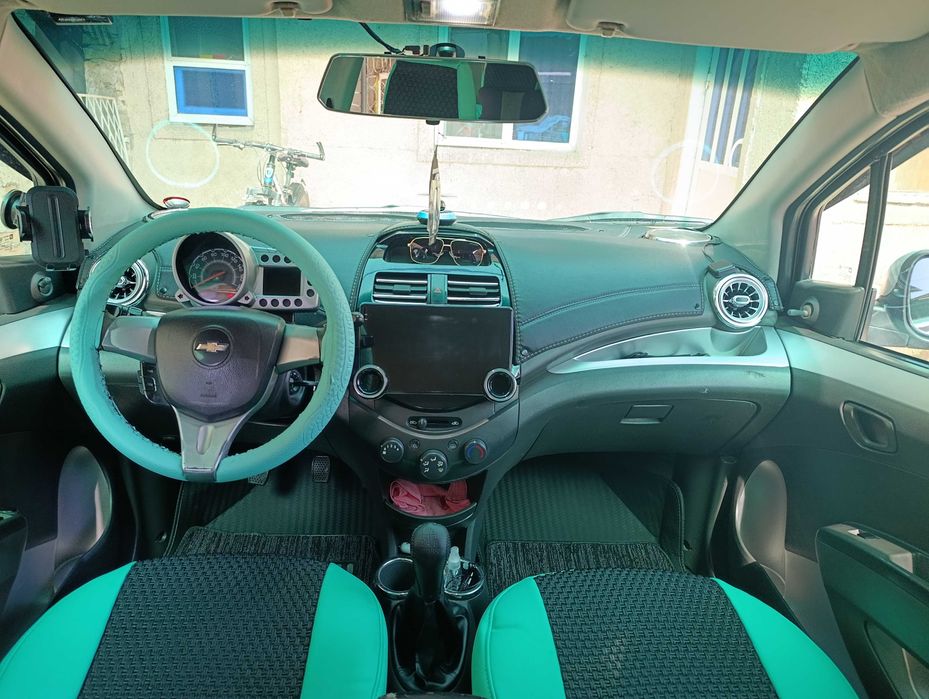 Шевроле спарк 2011 г 2- паз.метан газ