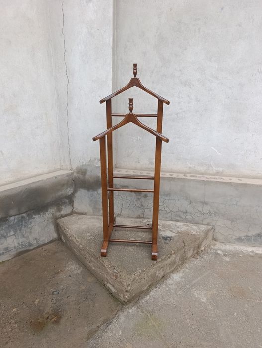 Вешалка для одежды kostum va shim uchun sifatli va baquvvat vishilka k