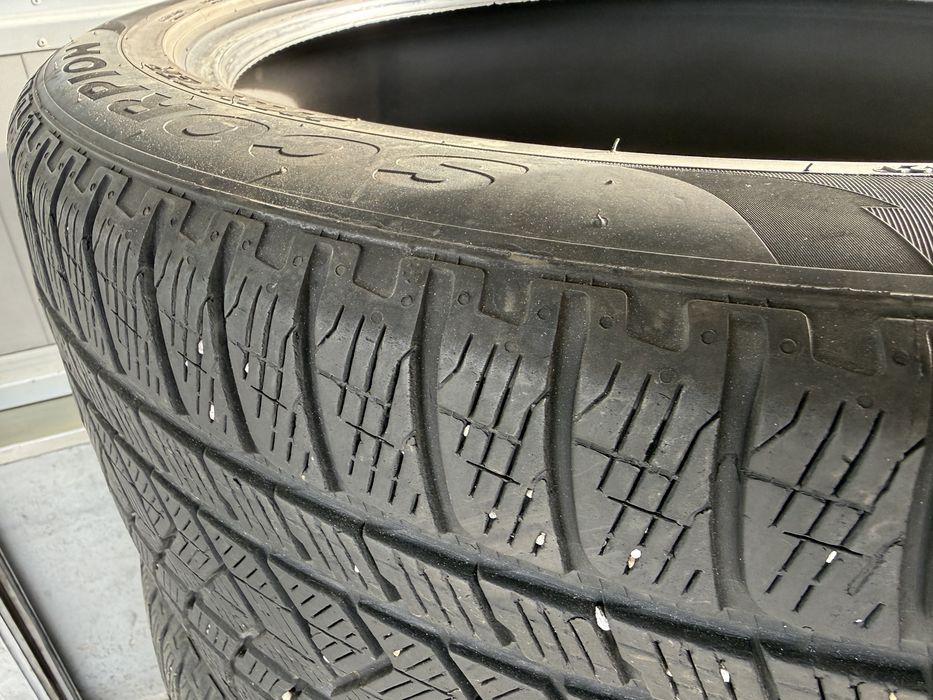 Зимни гуми 285/40/21