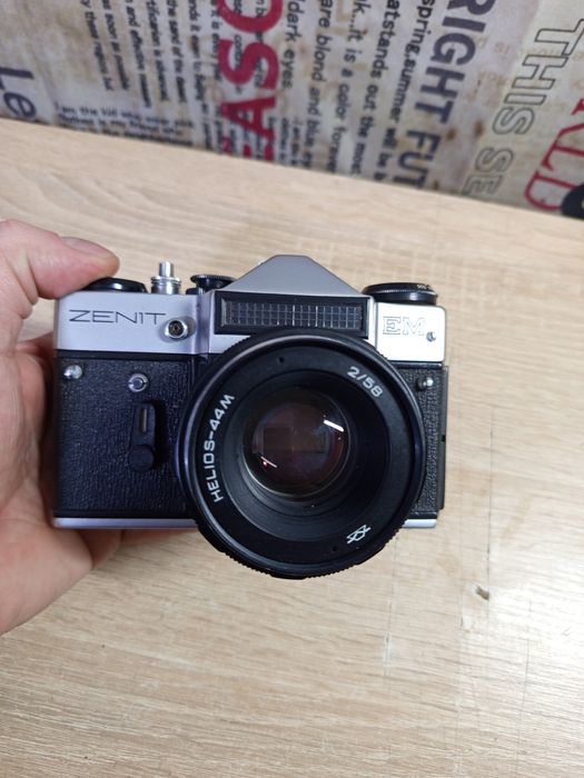 Фотоапарат "Zenit"EM